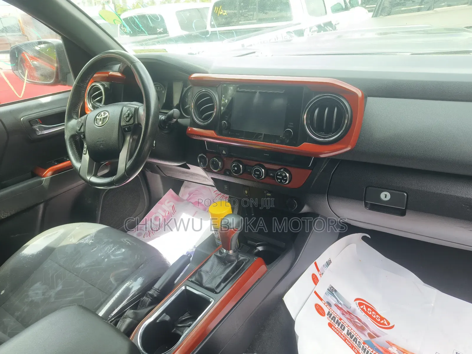 Toyota Tacoma SR5 2017 Gray