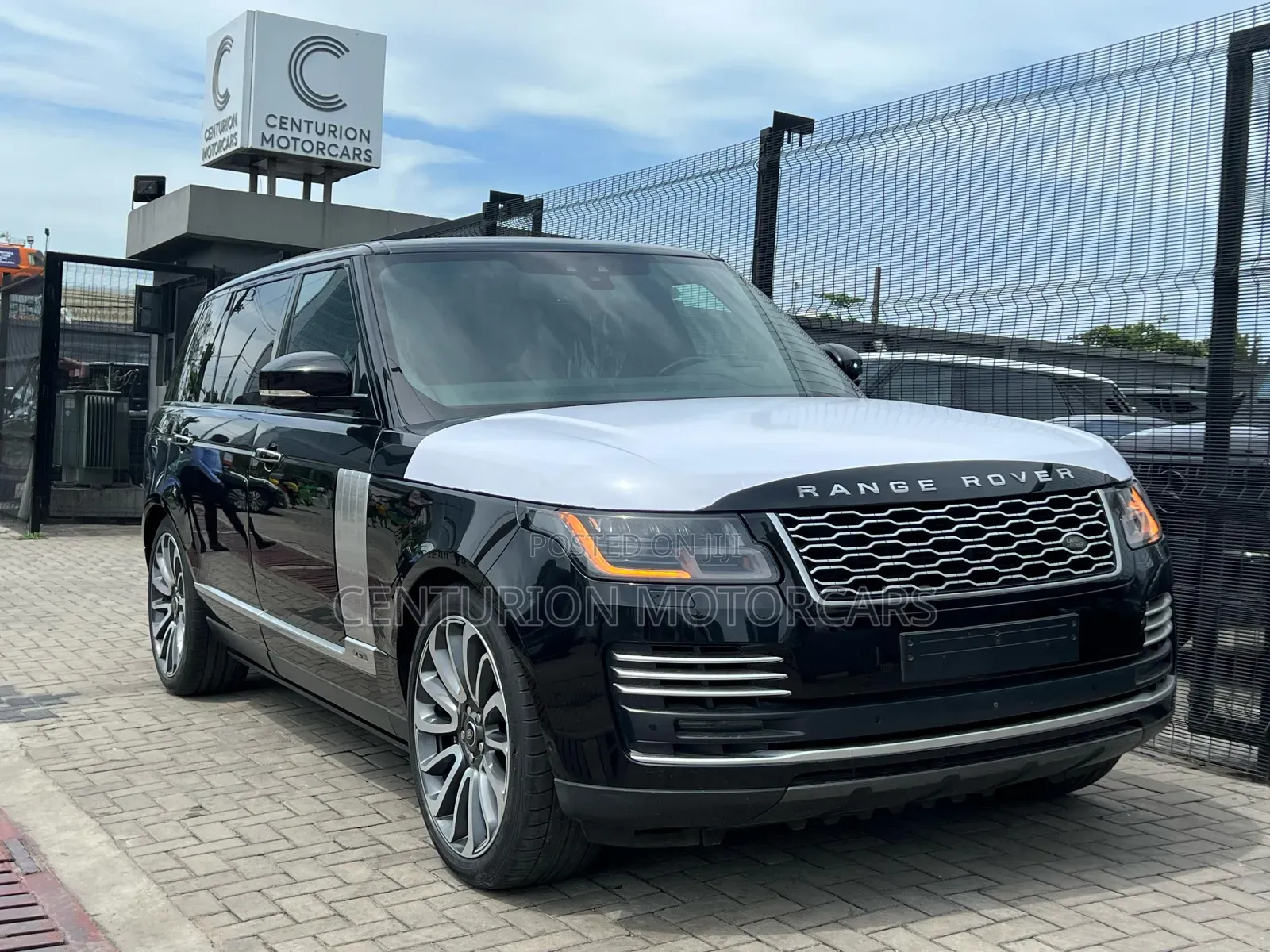 Land Rover Range Rover Vogue 2019 Black
