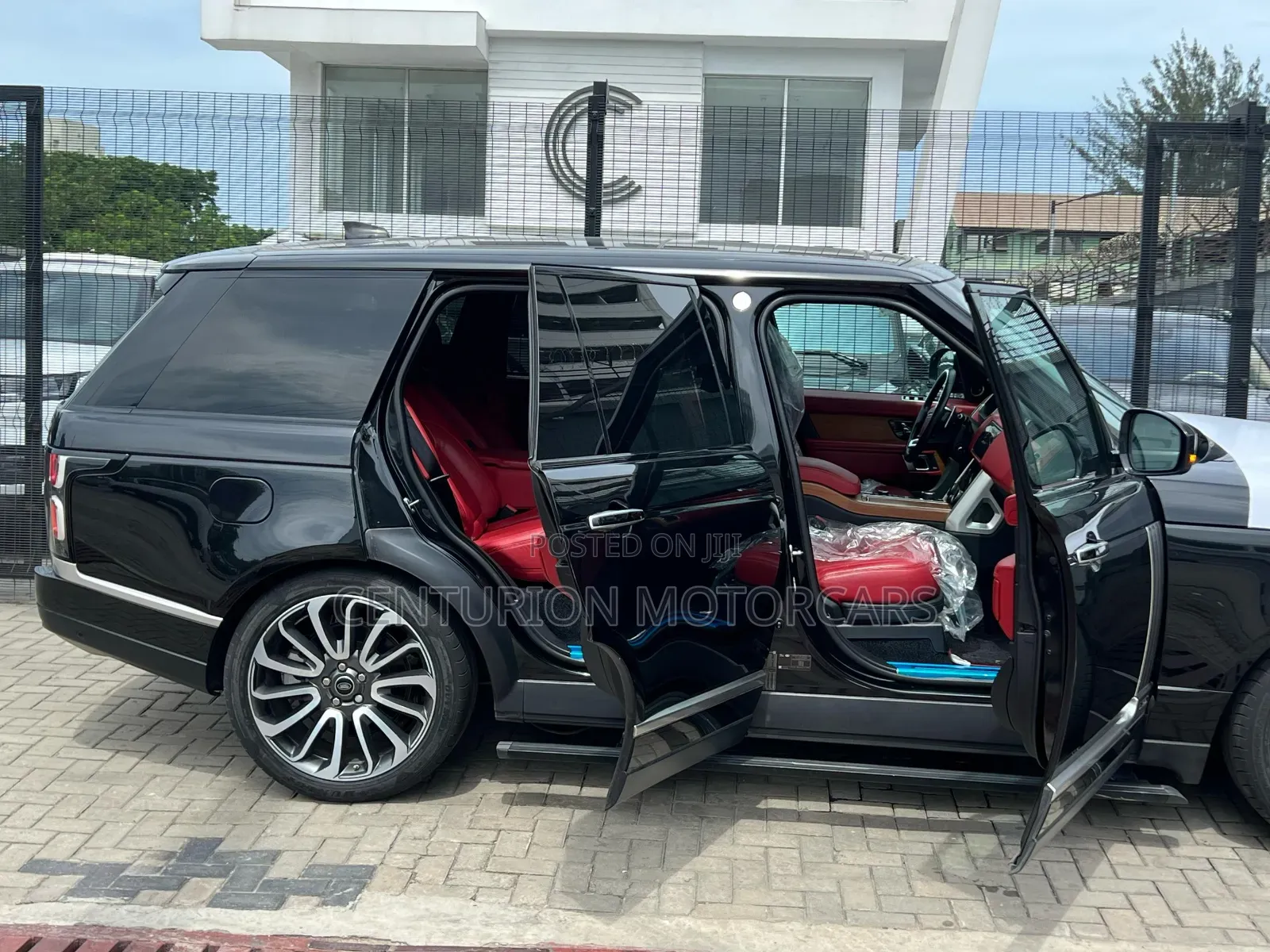 Land Rover Range Rover Vogue 2019 Black