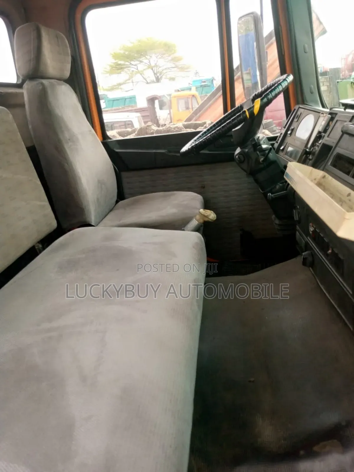 Man Diesel 6 Tires Tipper