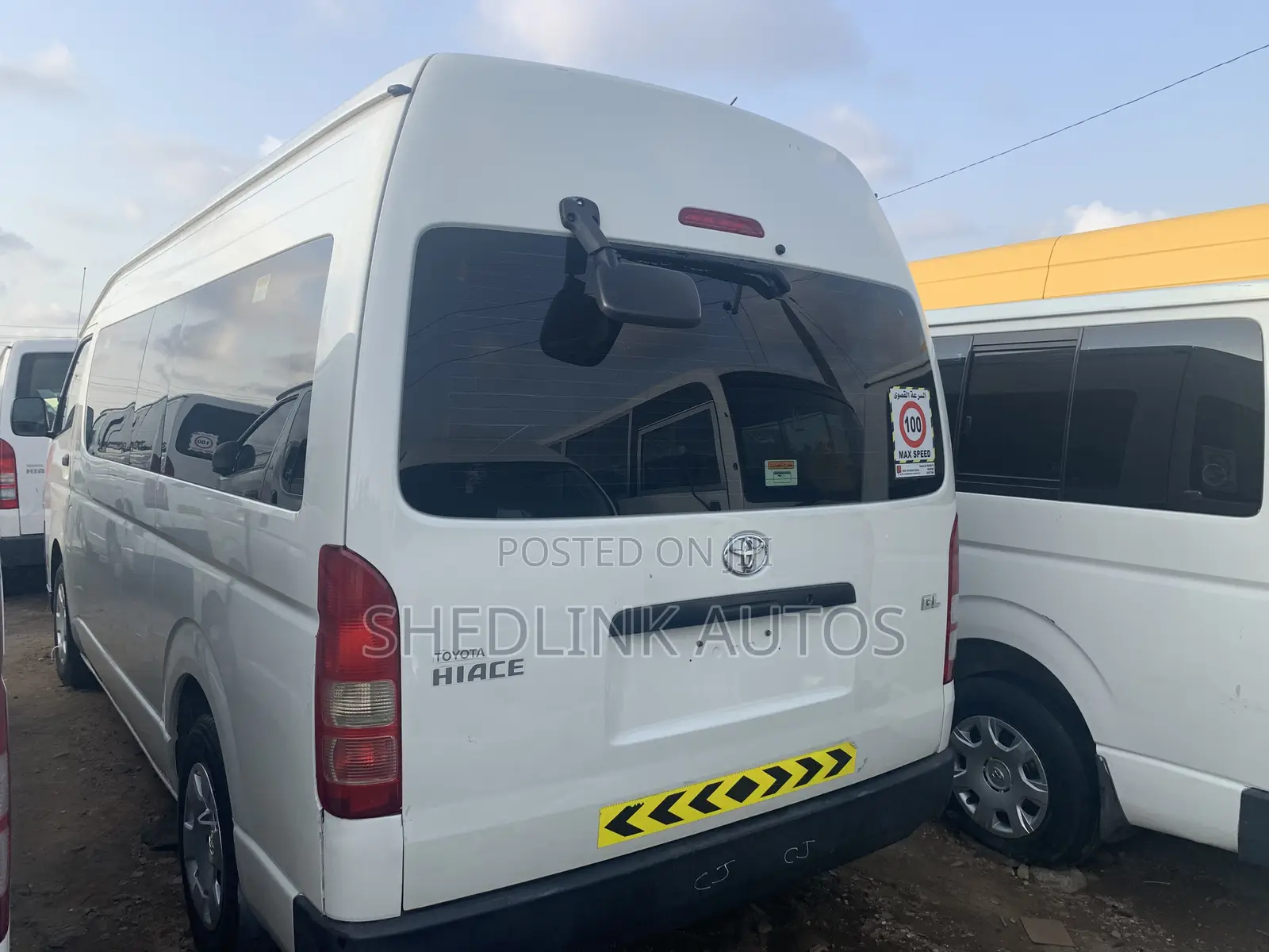 Toyota HiAce 2018 White