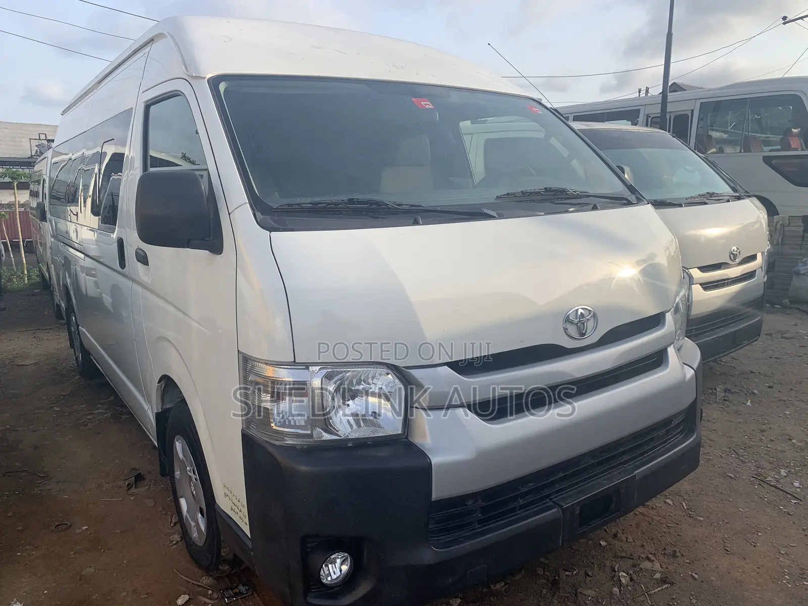 Toyota HiAce 2018 White
