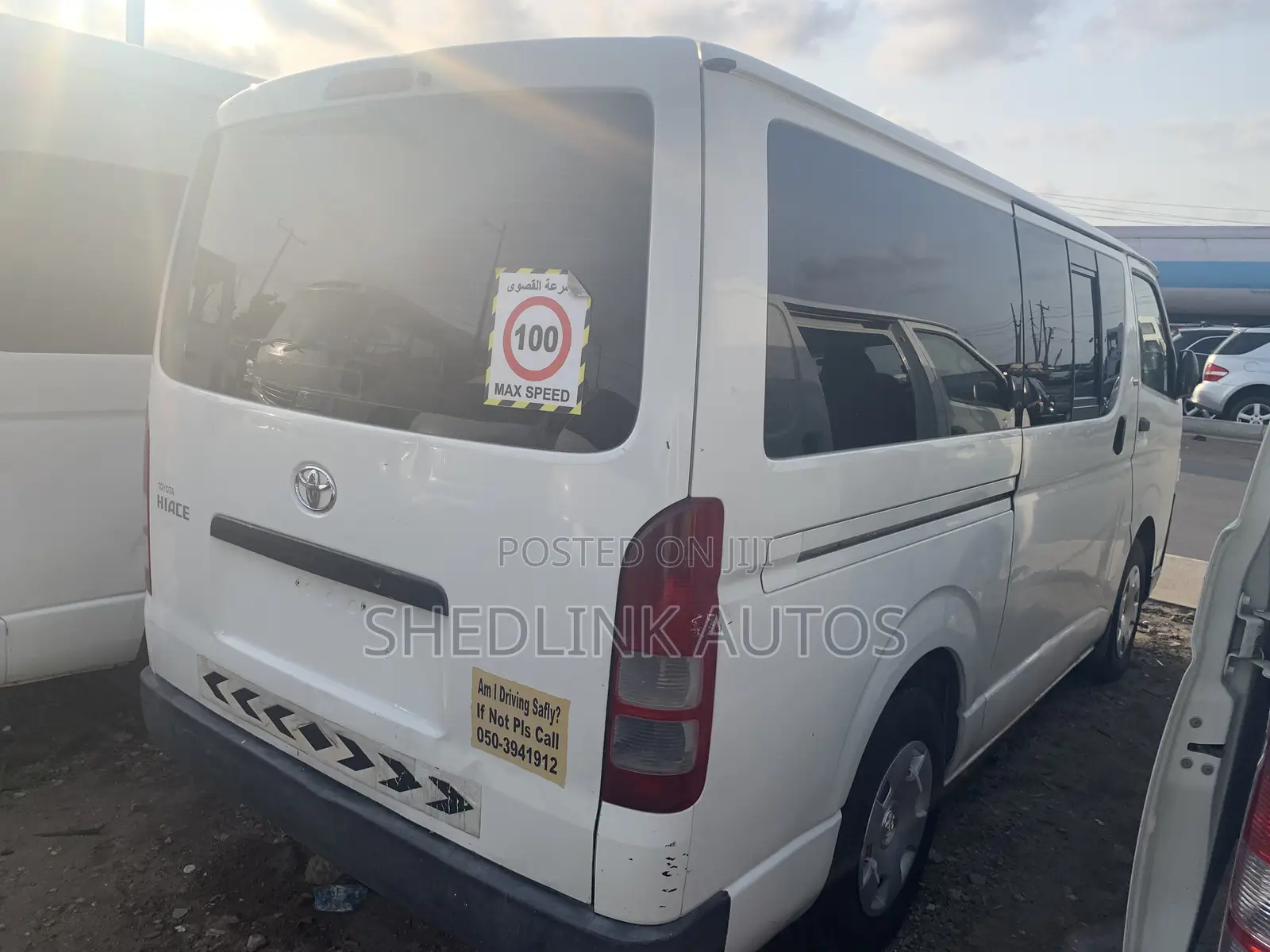 Toyota HiAce 2011 White
