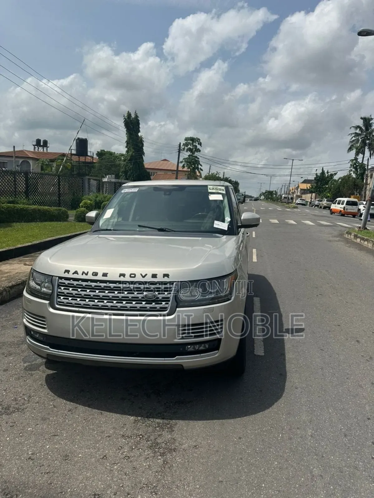 Land Rover Range Rover Vogue 2014 Gold
