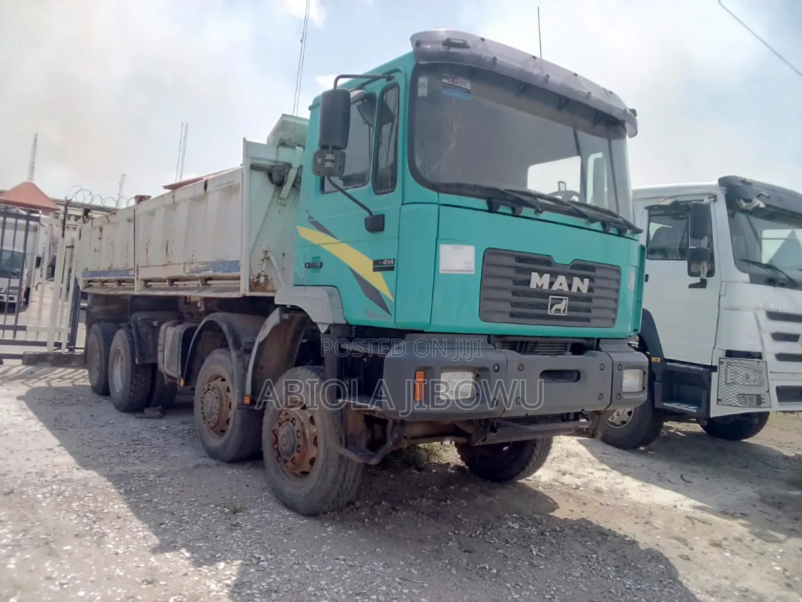 Man Tipper 12tyres 35-414