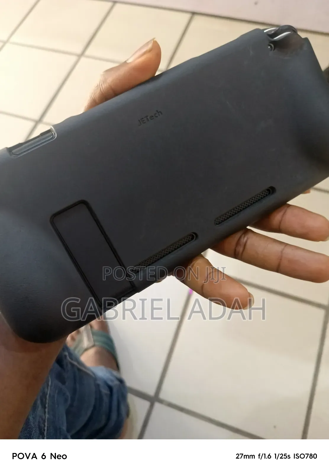 Hacked Nintendo Switch With 57games