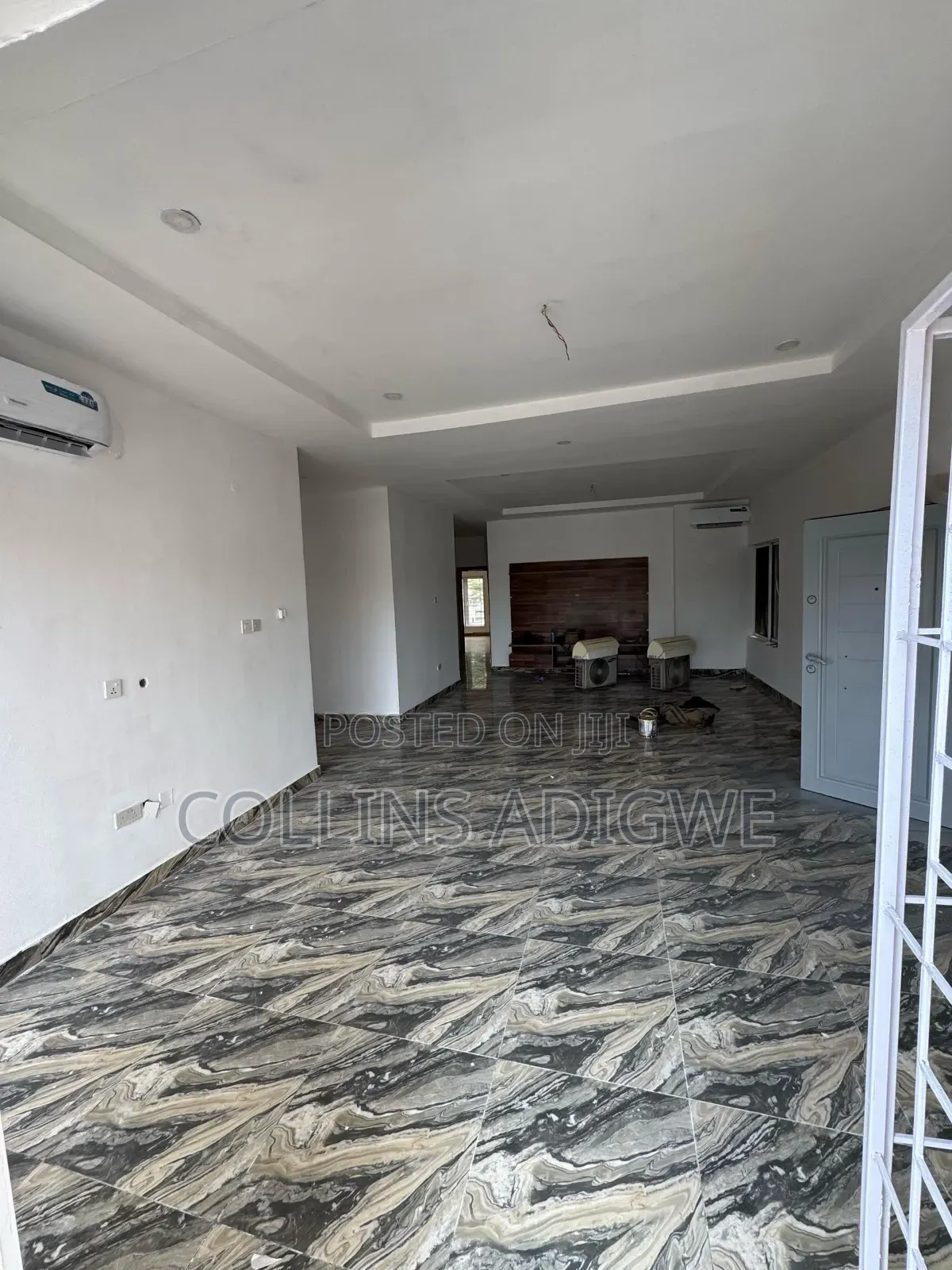 3bdrm Apartment in Lekki Phase 1 for rent