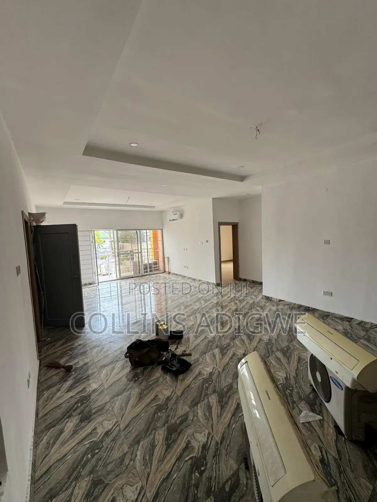 3bdrm Apartment in Lekki Phase 1 for rent