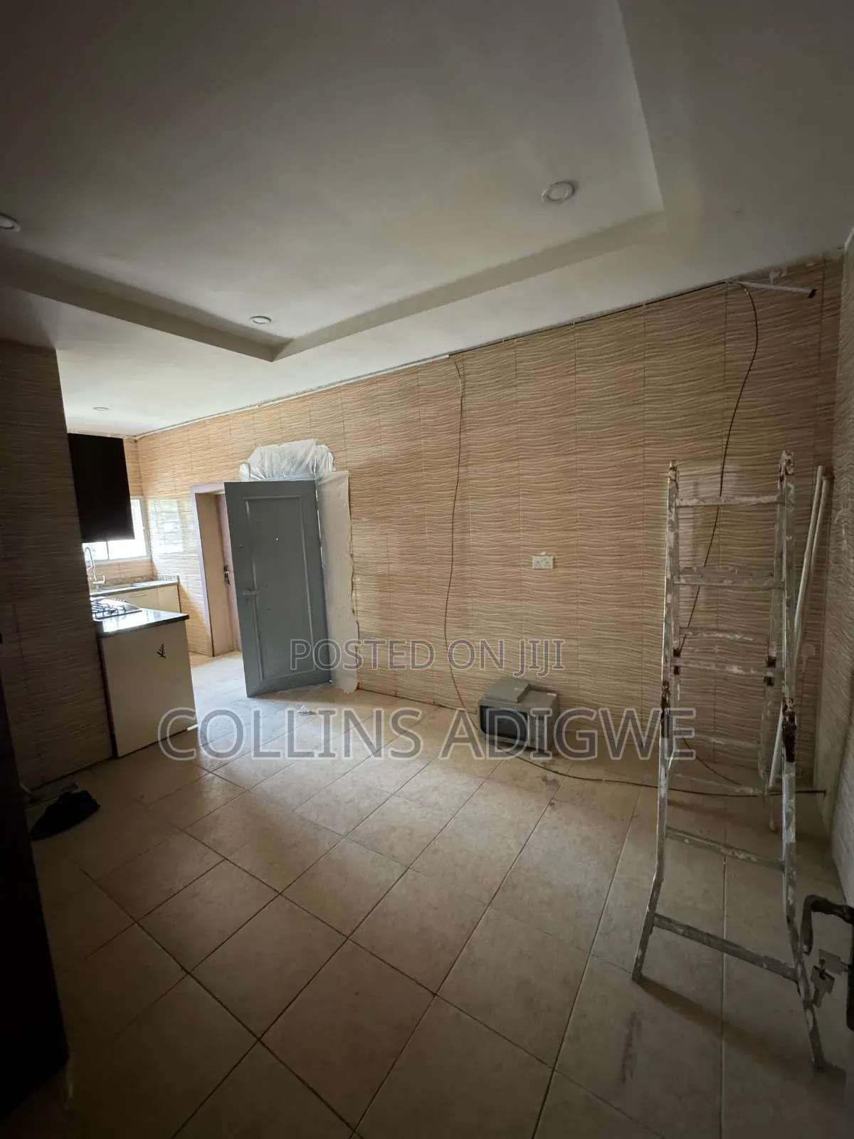 3bdrm Apartment in Lekki Phase 1 for rent
