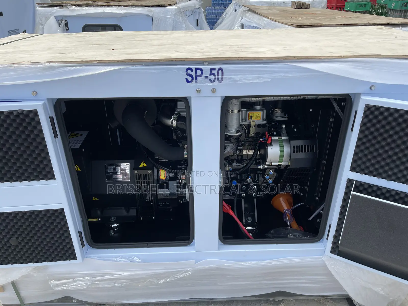 Heavy-duty England Perkins Soundproof Diesel Generator 50kva