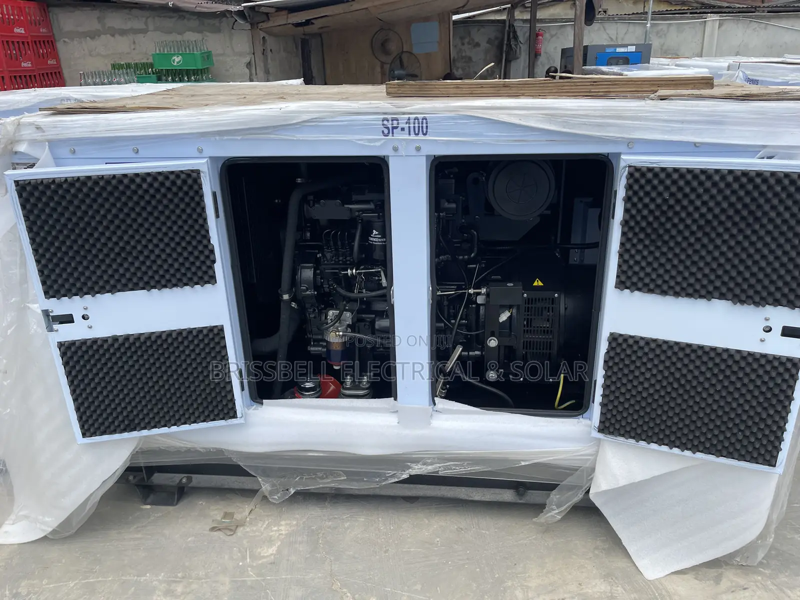 Heavy-duty England Perkins Soundproof Diesel Generator100kva