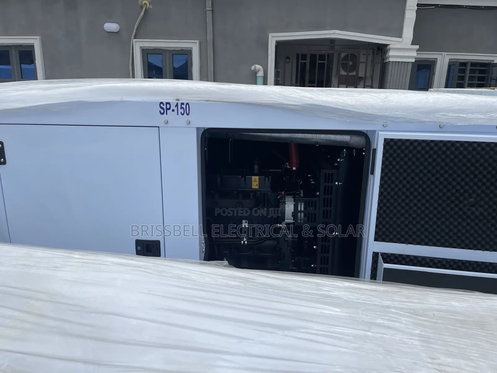 Heavy-duty England Perkins Soundproof Diesel Generator150kva