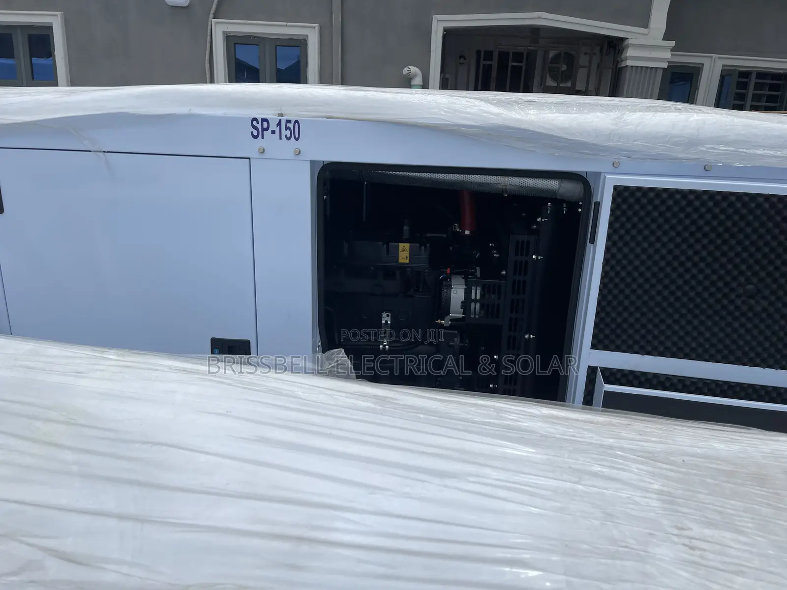 Heavy-duty England Perkins Soundproof Diesel Generator150kva