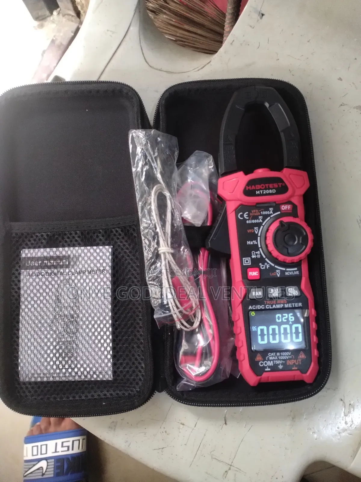Habotest Ht208a Ac/Dc Clamp Meter