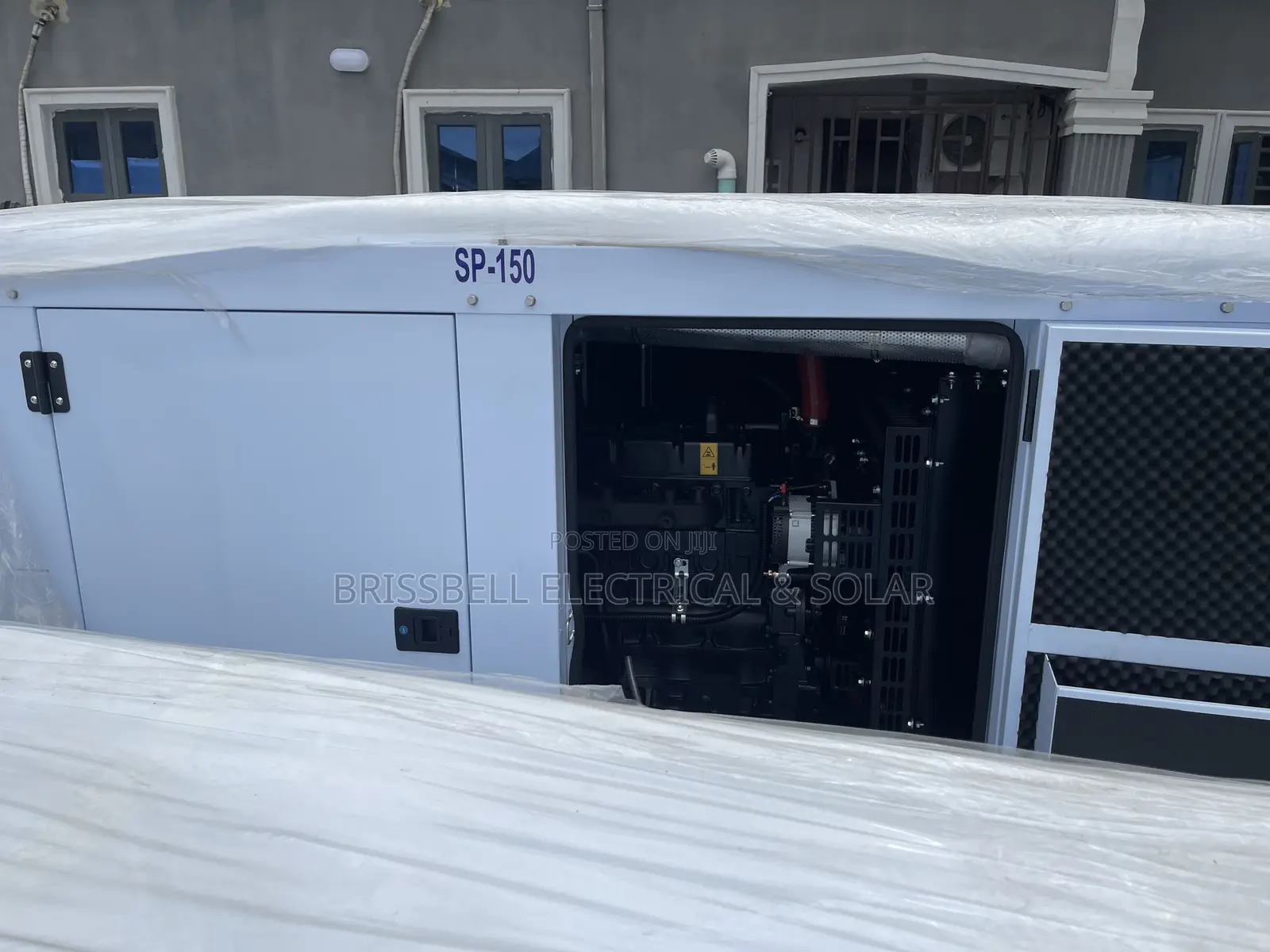 Heavy-duty England Perkins Soundproof Diesel Generator150kva