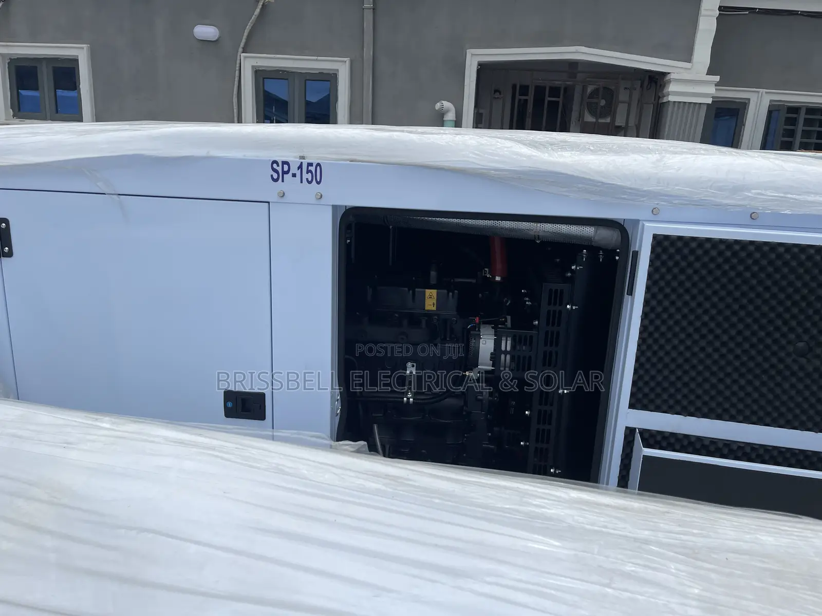 Heavy-duty England Perkins Soundproof Diesel Generator150kva