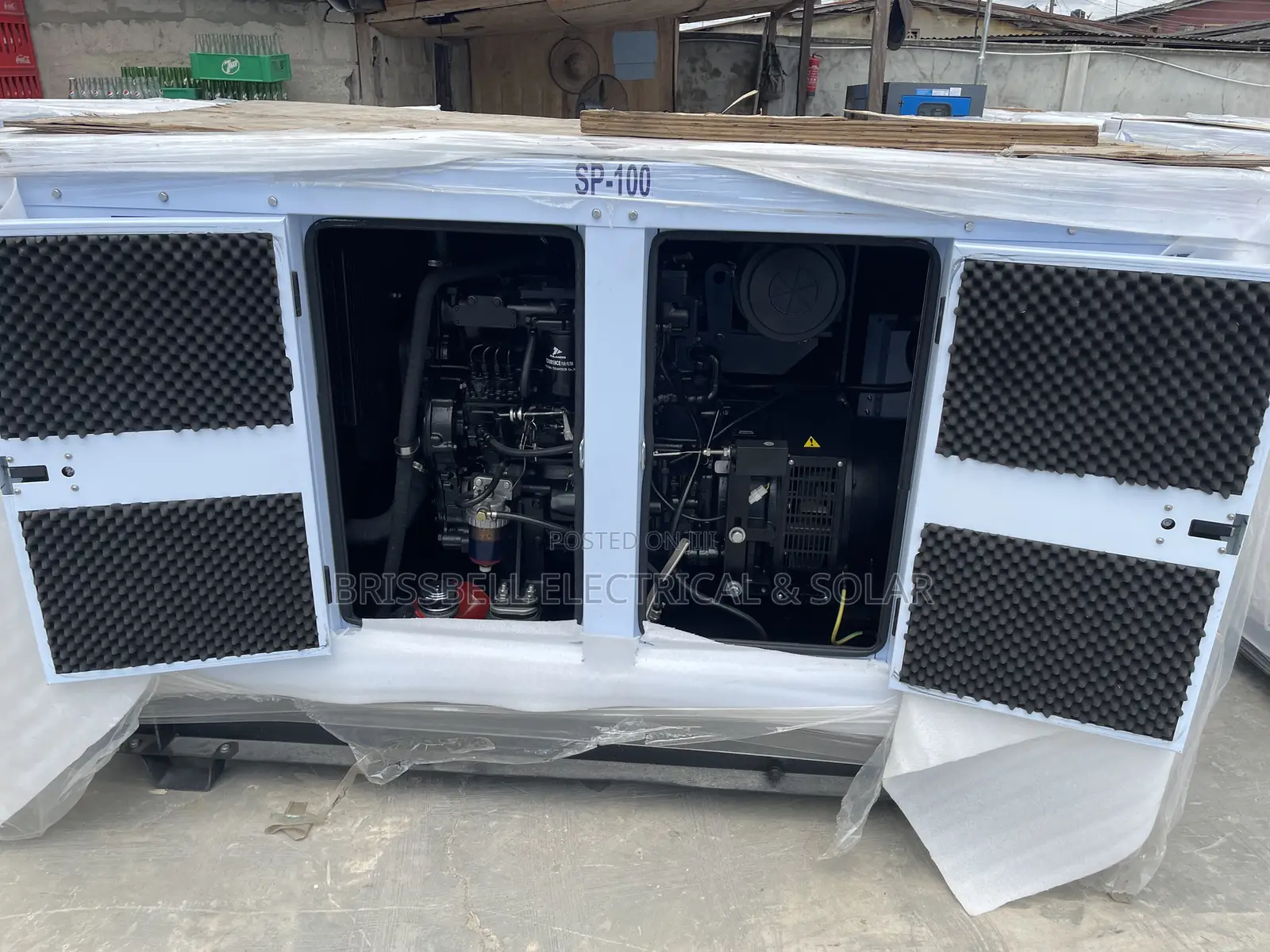 Heavy-duty England Perkins Soundproof Diesel Generator100kva