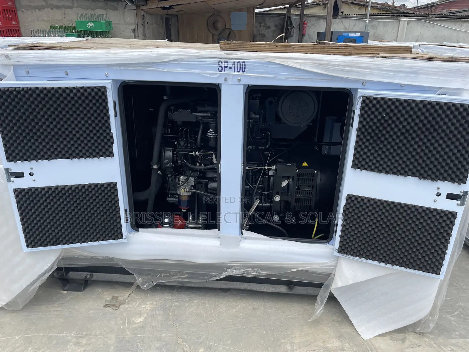 Heavy-duty England Perkins Soundproof Diesel Generator100kva