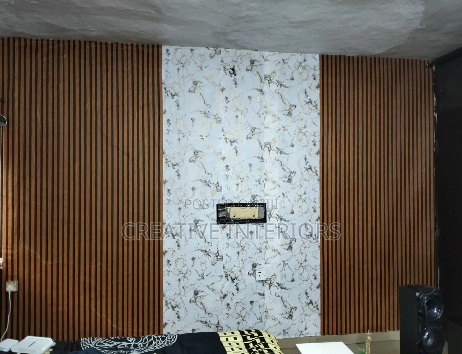 Brown Fluted and Marble Wallpaper Combo