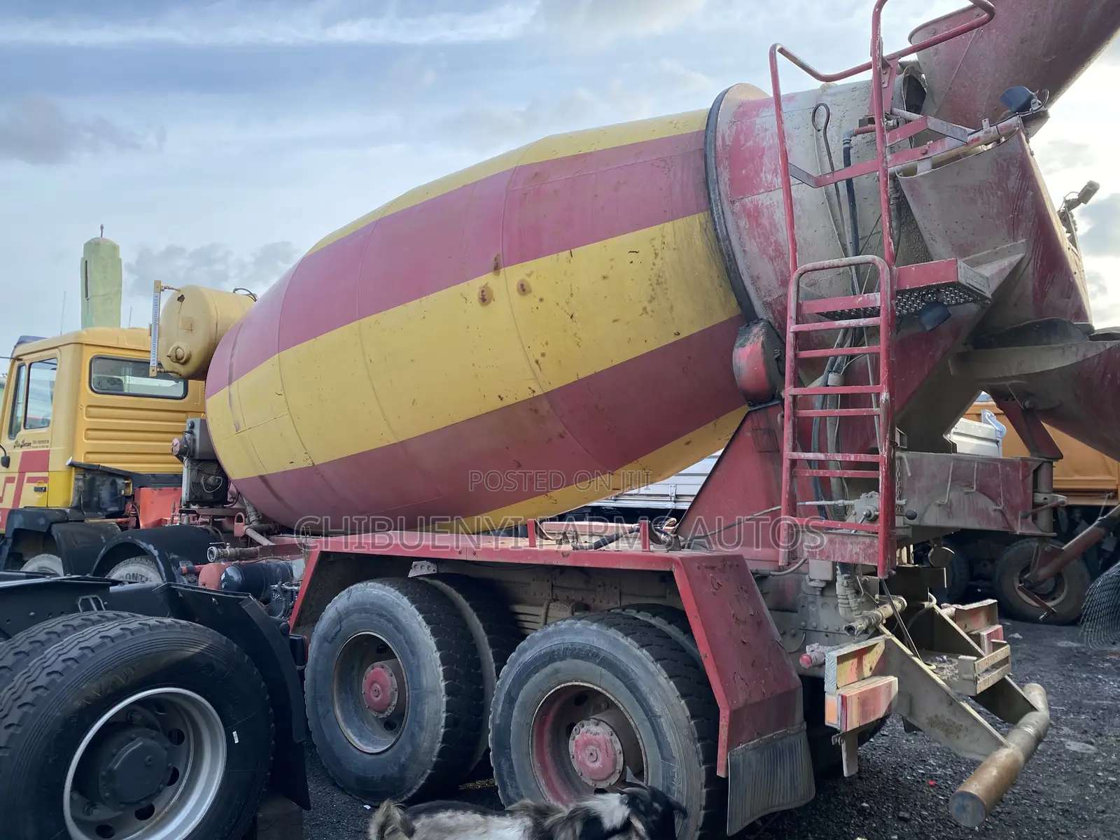 Concrete Mixer 12tyres (10 Cubic)
