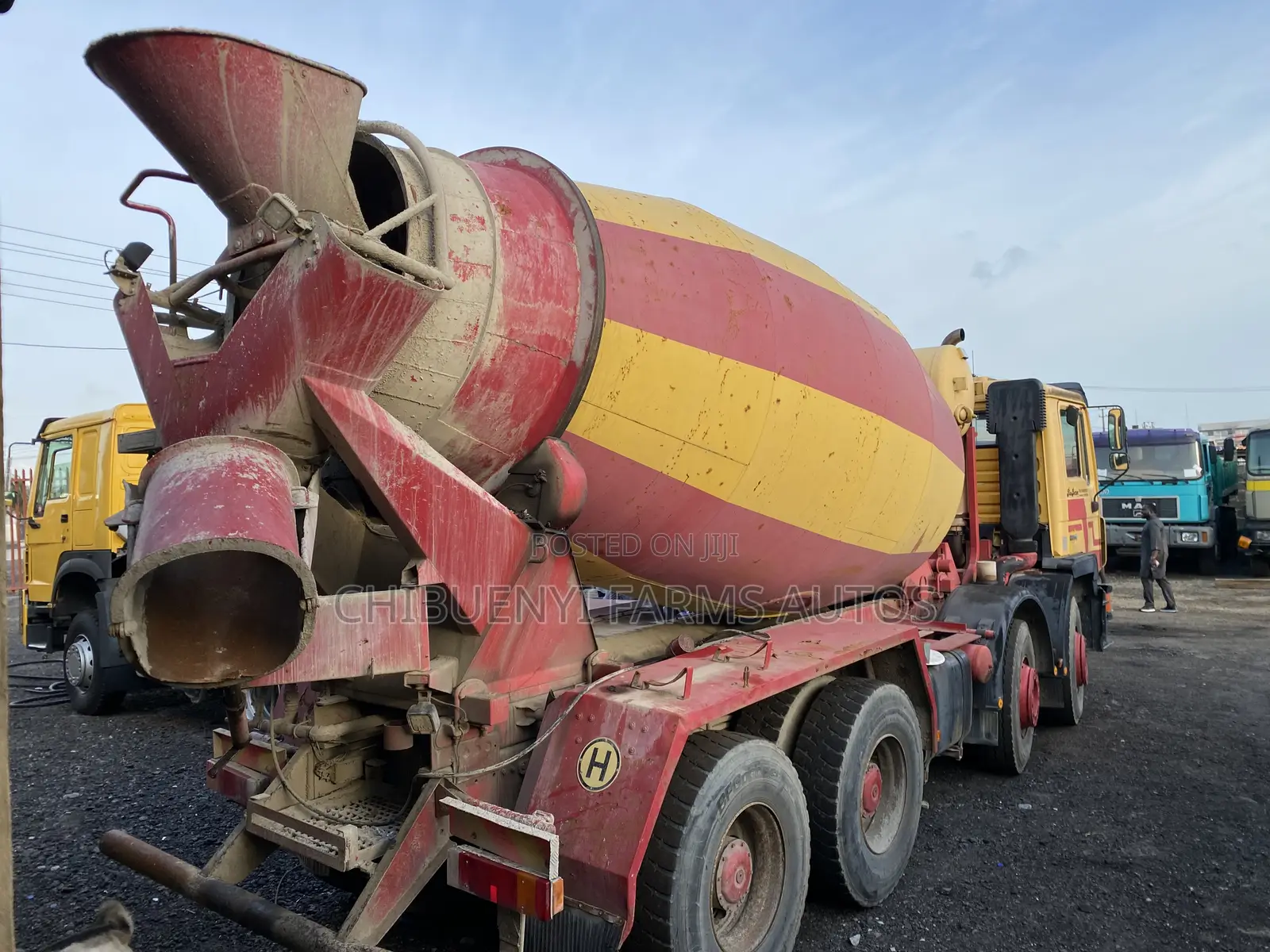 Concrete Mixer 12tyres (10 Cubic)