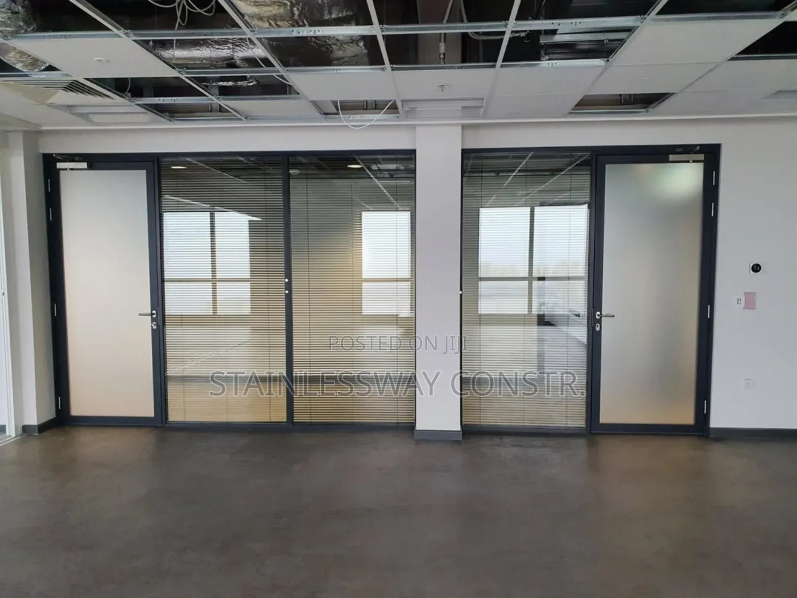 Smart Design With Glass Office Dividers