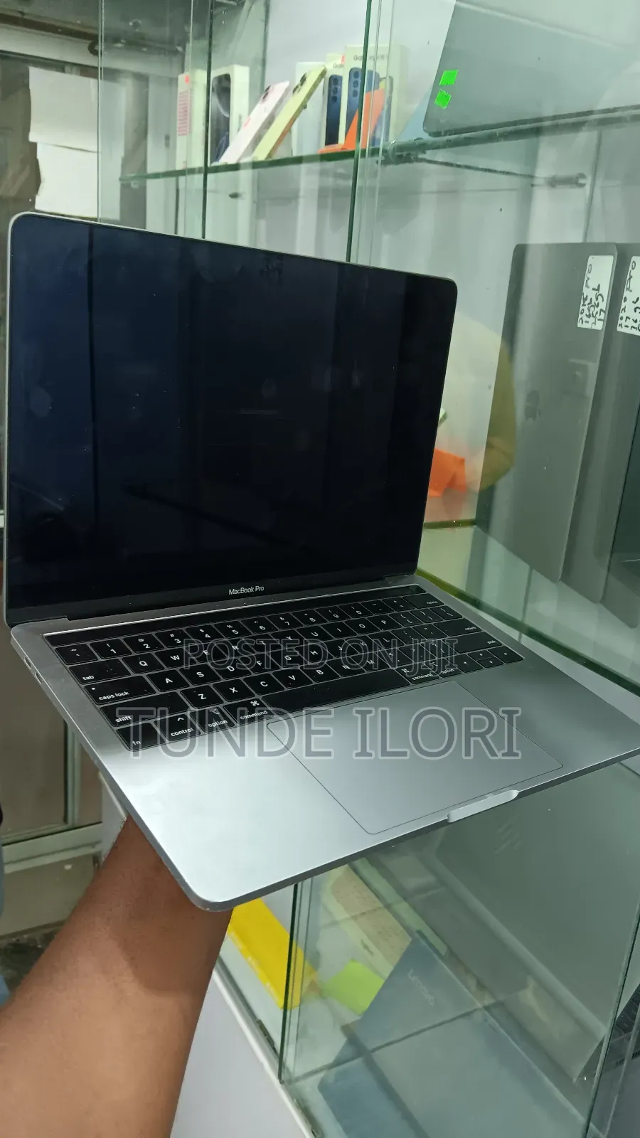 Laptop Apple MacBook Pro 2020 16GB Intel Core I7 SSD 512GB