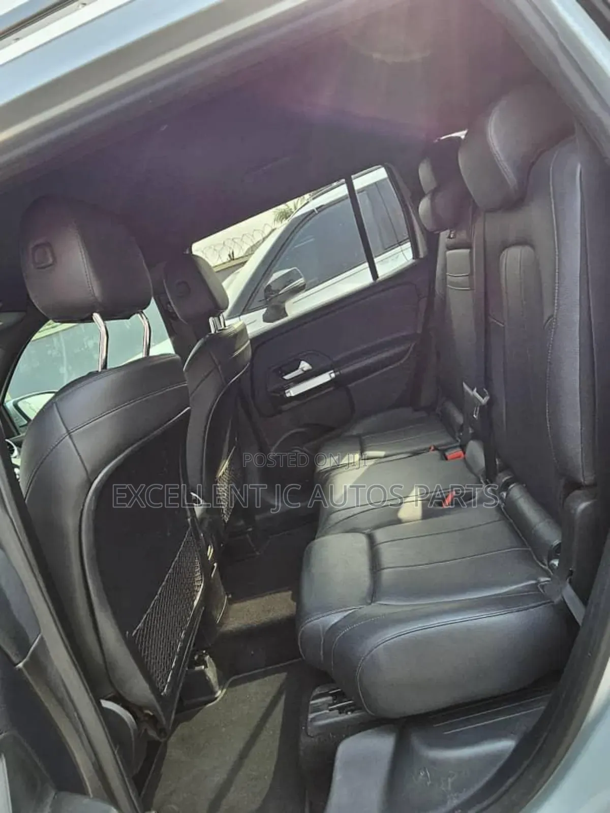 Mercedes-Benz GLB-Class GLB 250 4MATIC 2020 Silver