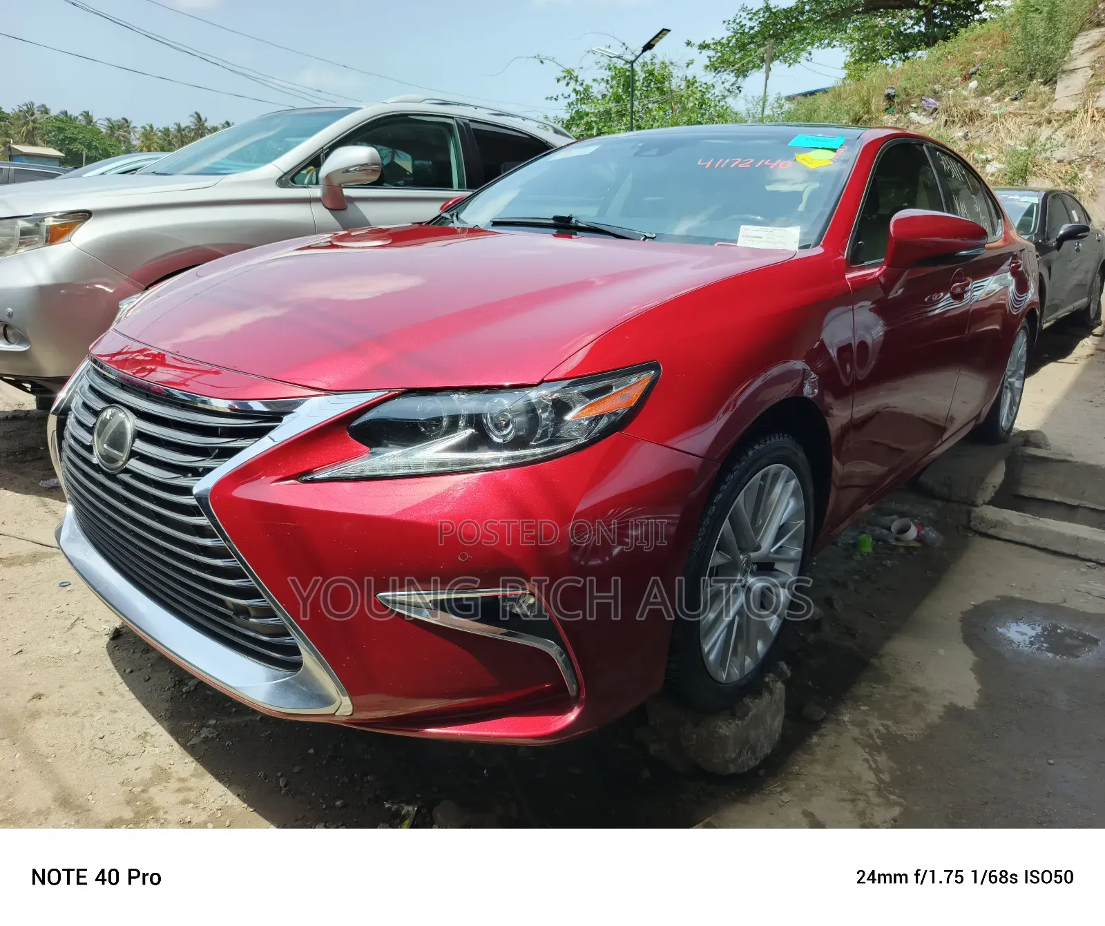 Lexus ES 2016 Red