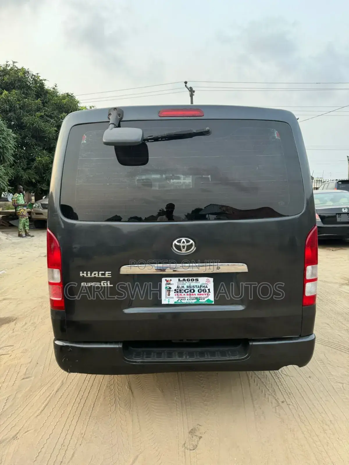 Toyota HiAce 2010 Black