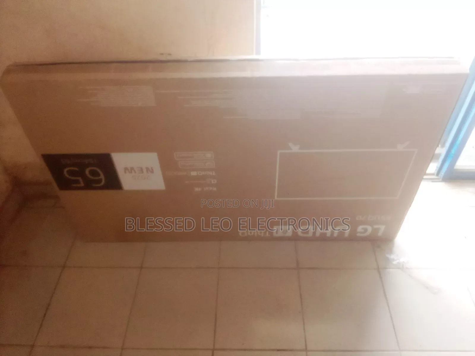 65inches Lg With Building Showcasing Apps