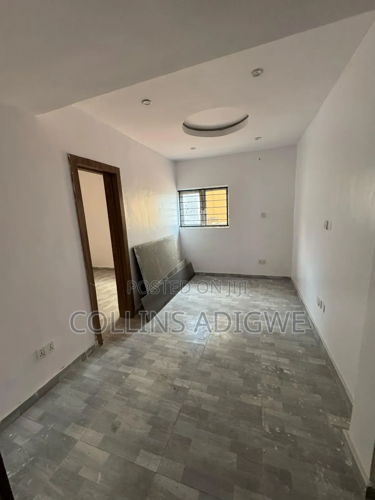 Detached House for Commercial Use Lekki