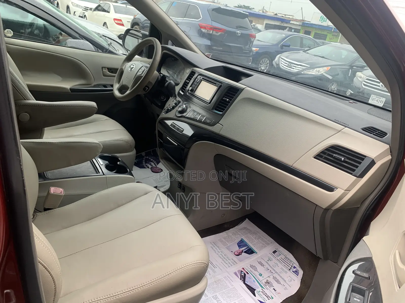 Toyota Sienna LE AWD 7-Passenger 2013 Red