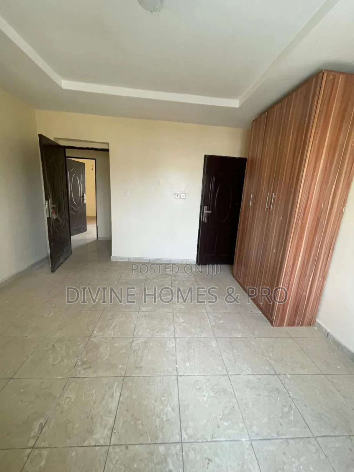 4bdrm Duplex in Life Camp for sale