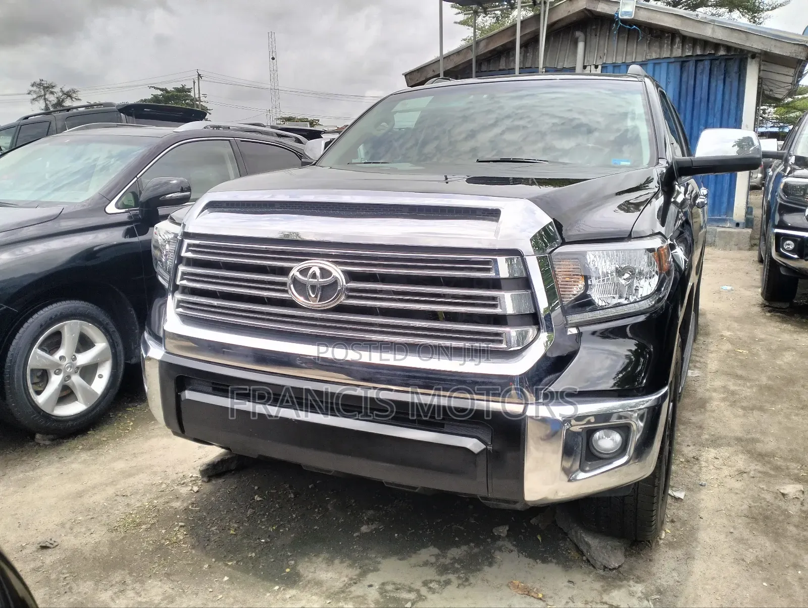 Toyota Sequoia Platinum 4x4 2018 Black