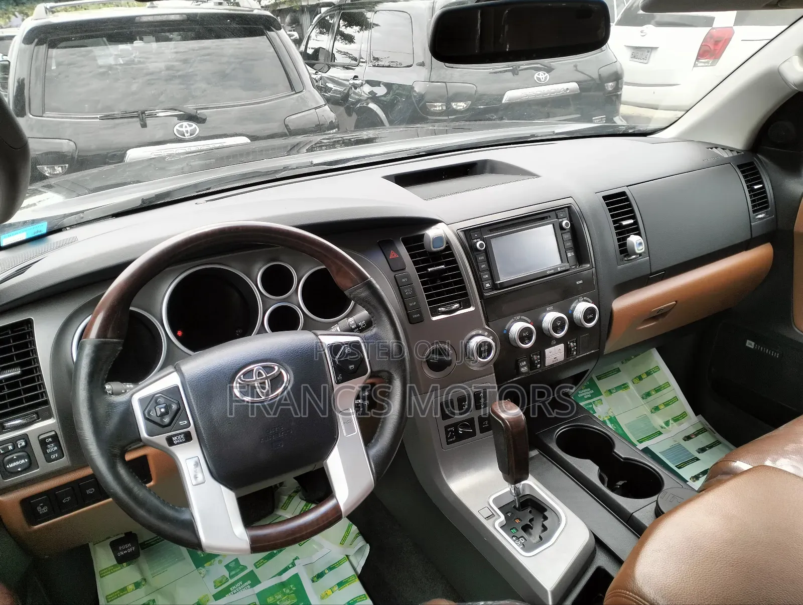 Toyota Sequoia Platinum 4x4 2018 Black