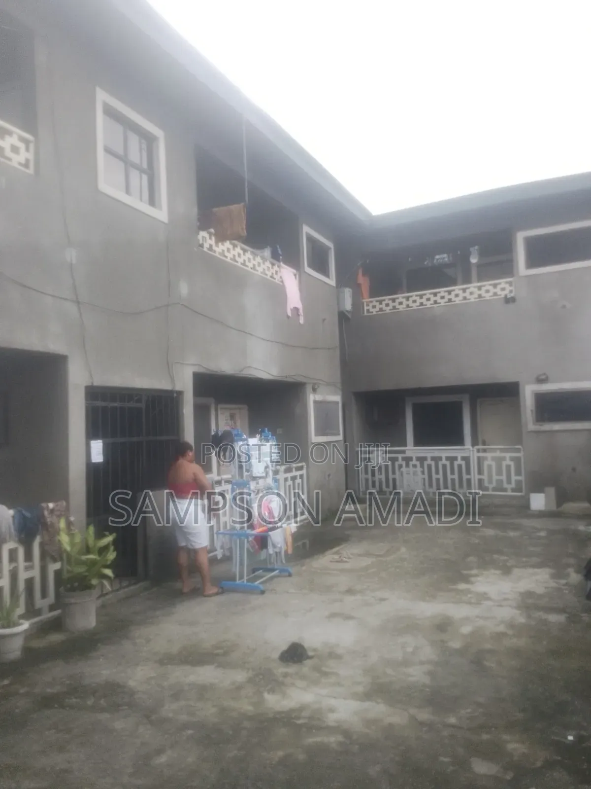 6bdrm Block of Flats in Eliozu for sale
