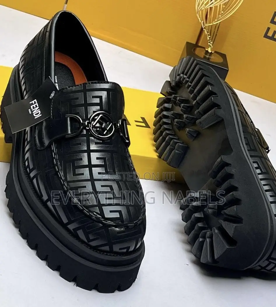 Luxury Fendi Cooperate Shoe