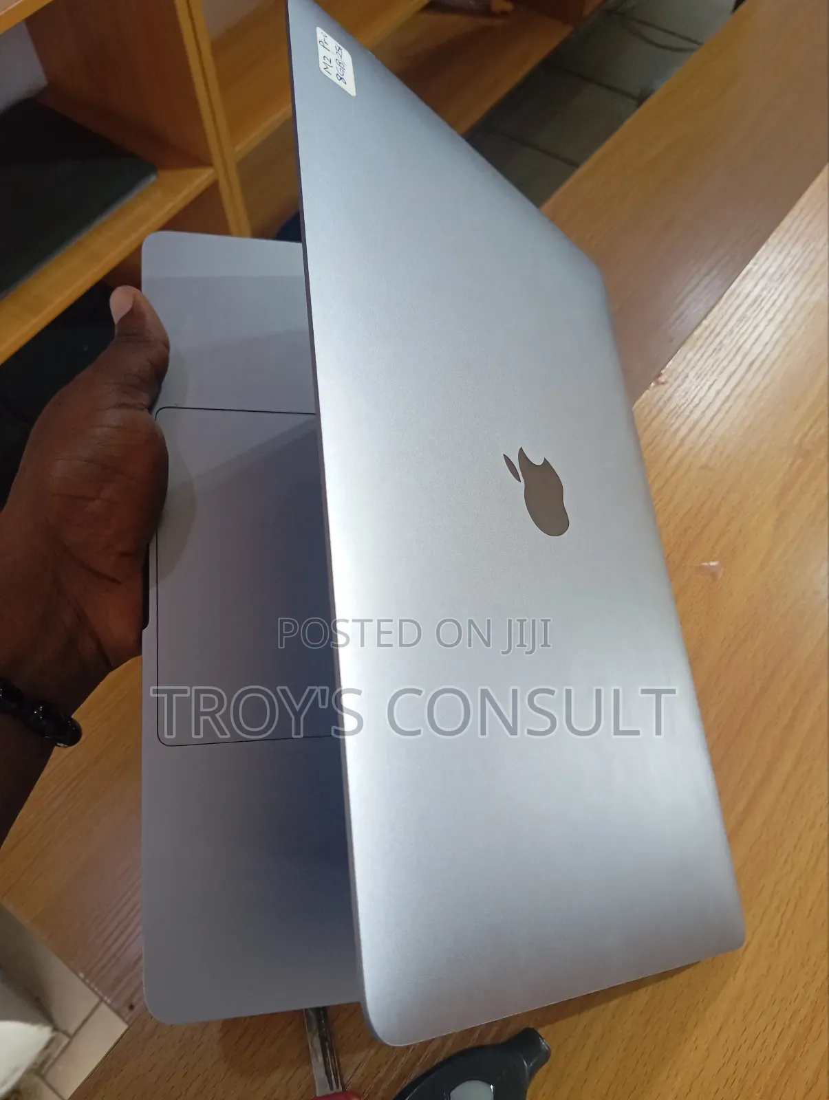 Laptop Apple MacBook Pro 2019 8GB Intel Core M2 SSHD (Hybrid) 256GB