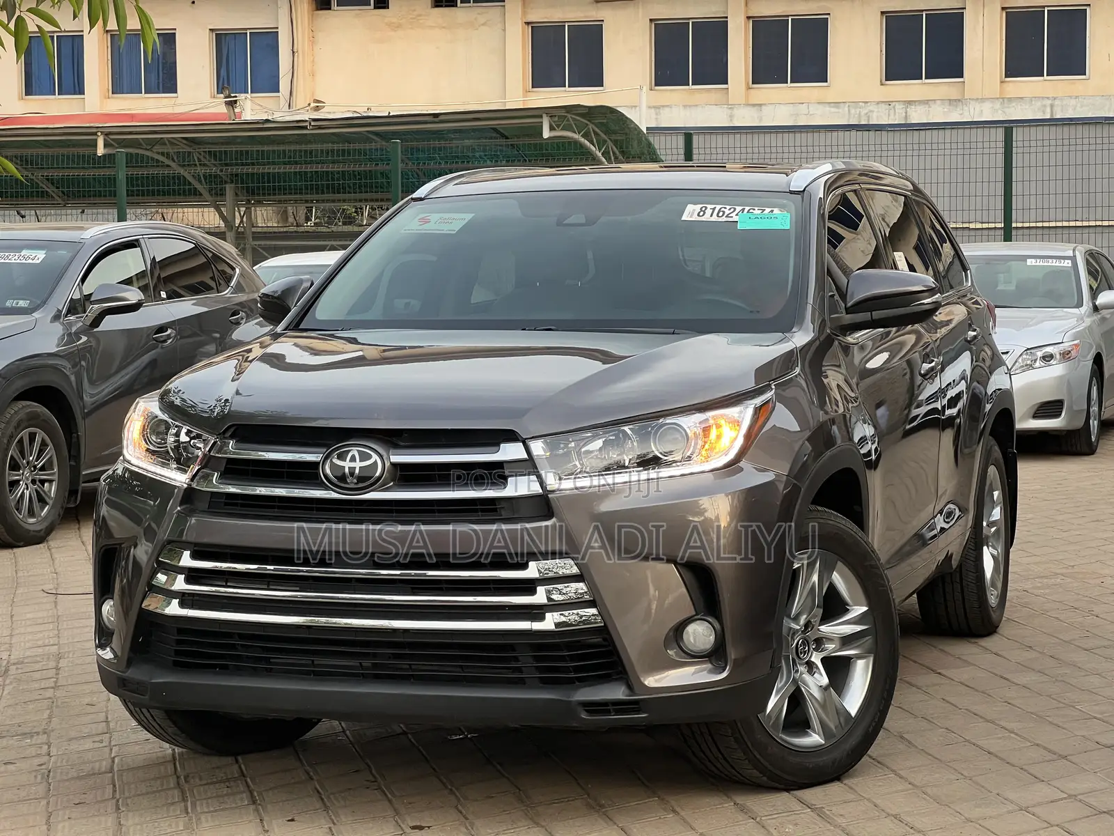 Toyota Highlander Limited Platinum 4x4 V6 (3.5L 6cyl 8A) 2017 Gray