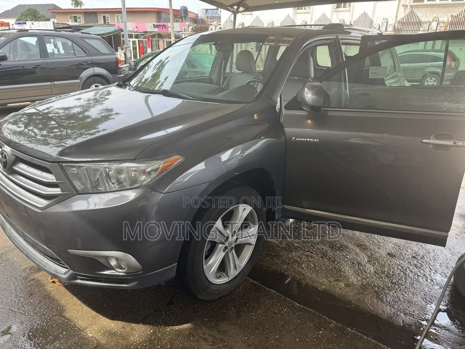 Toyota Highlander Limited 3.5l 4WD 2013 Gray