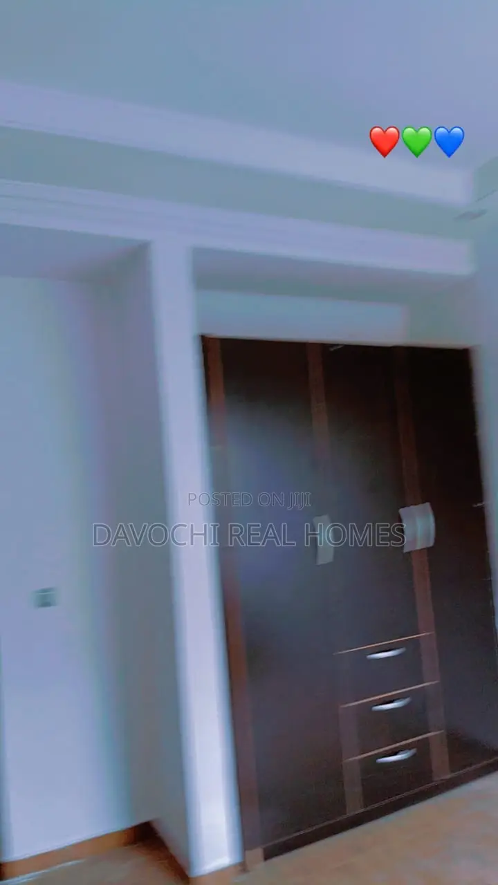 3bdrm Duplex in Peninsula Estate, for rent