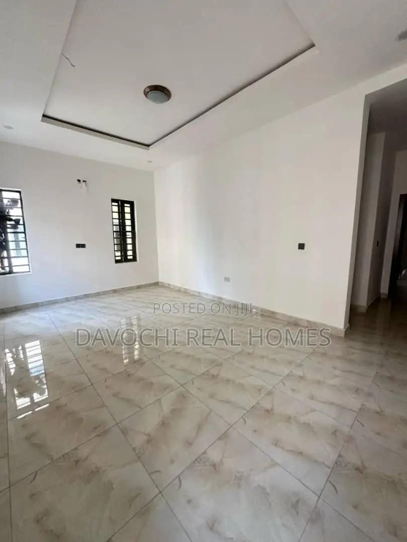 4bdrm Duplex in Ikota, Lekki for rent