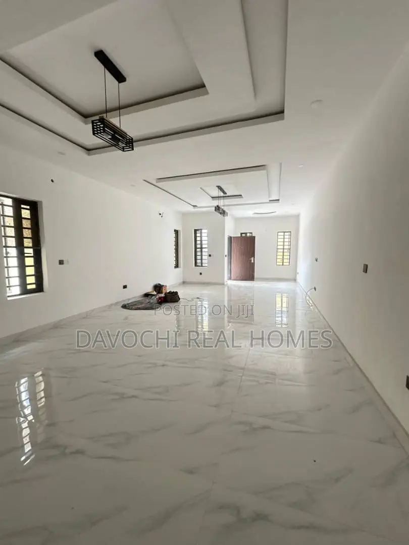 4bdrm Duplex in Ikota, Lekki for rent