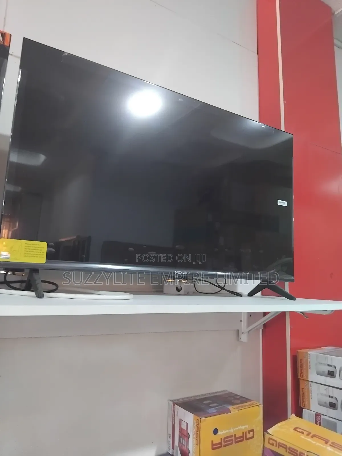 Mora 43 Inches Smart Television