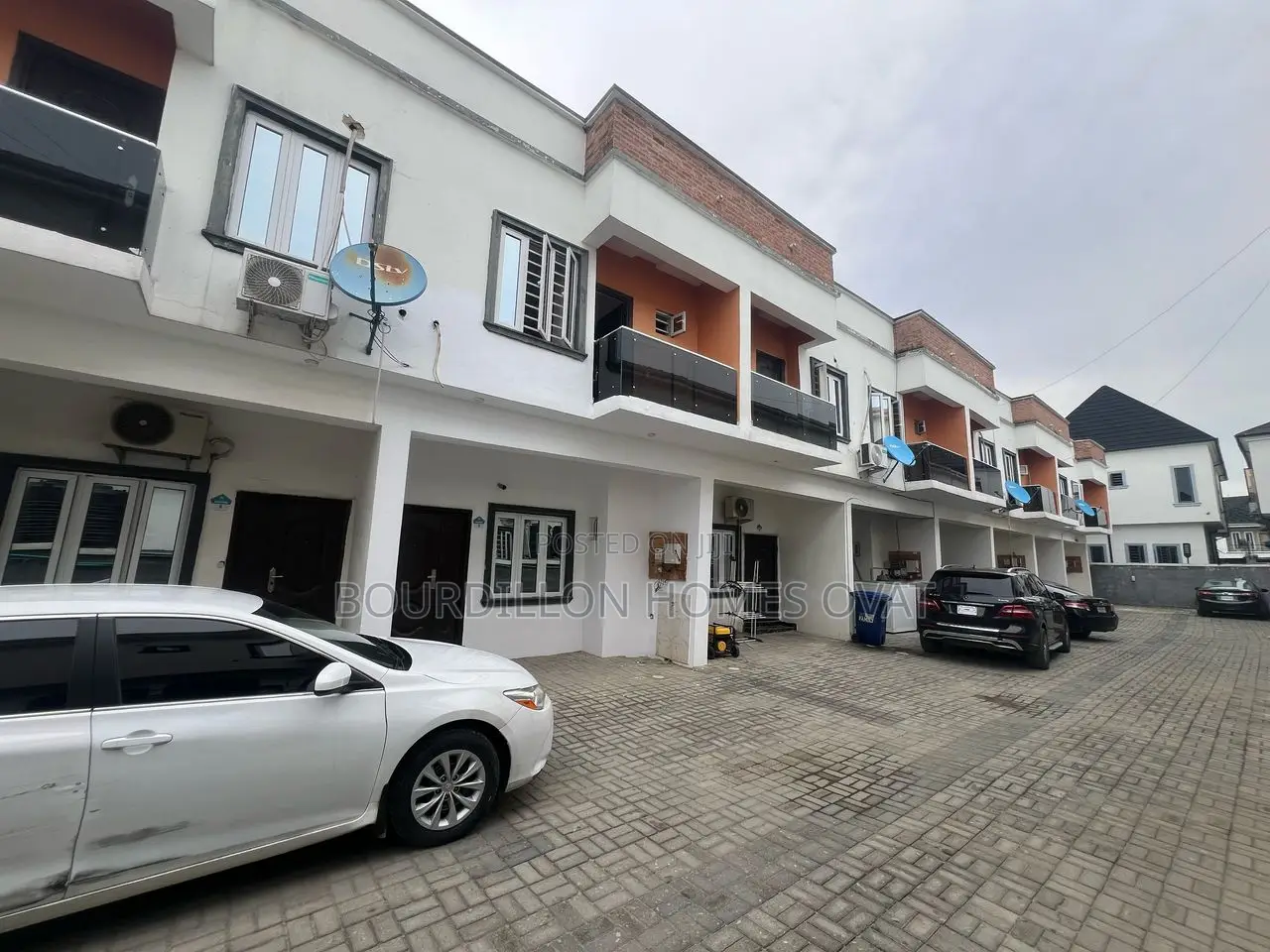 3bdrm Duplex in Lekki for sale