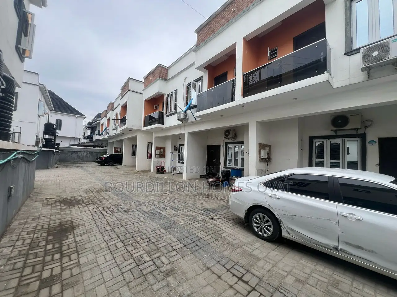 3bdrm Duplex in Lekki for sale