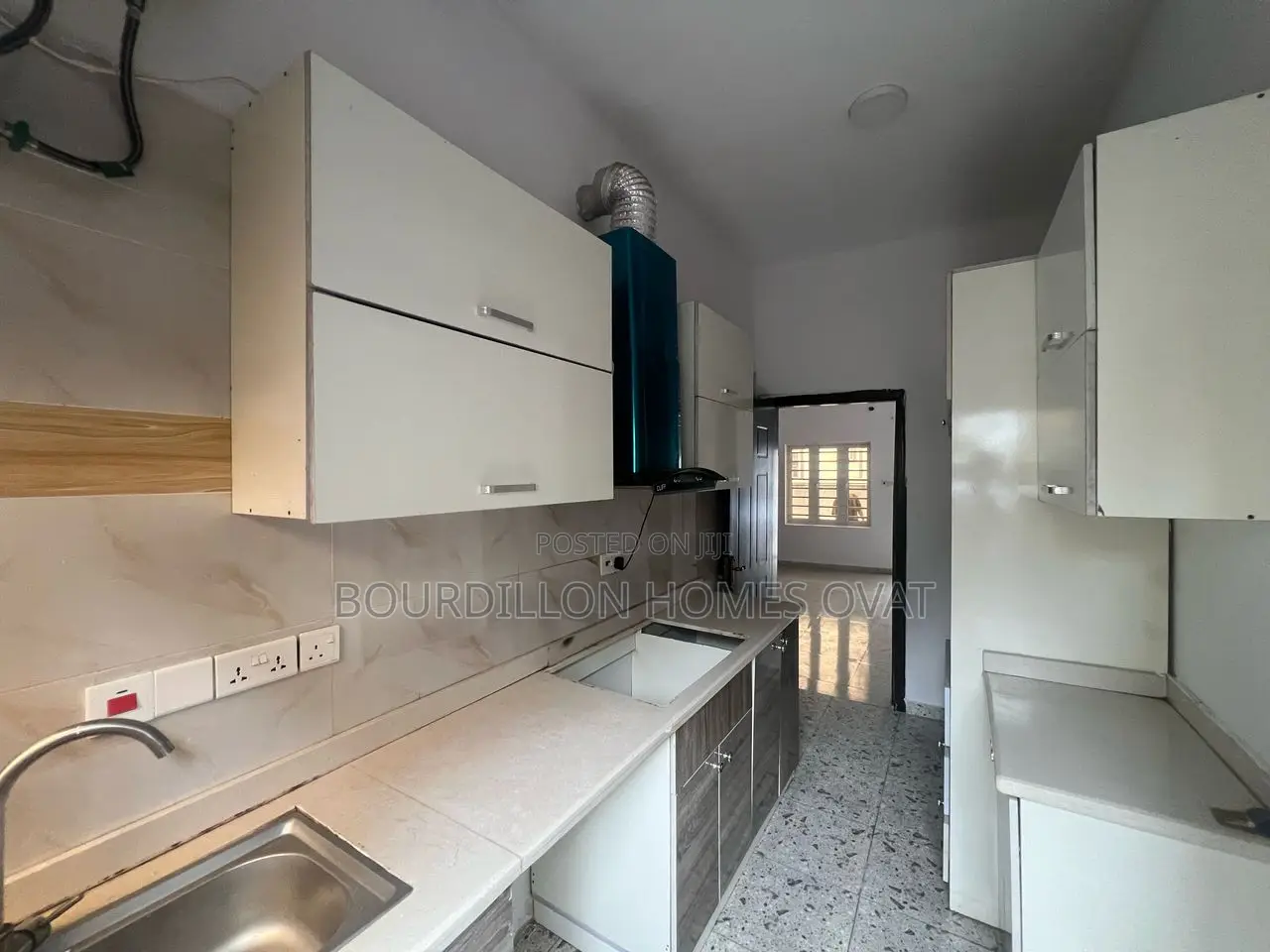 3bdrm Duplex in Lekki for sale