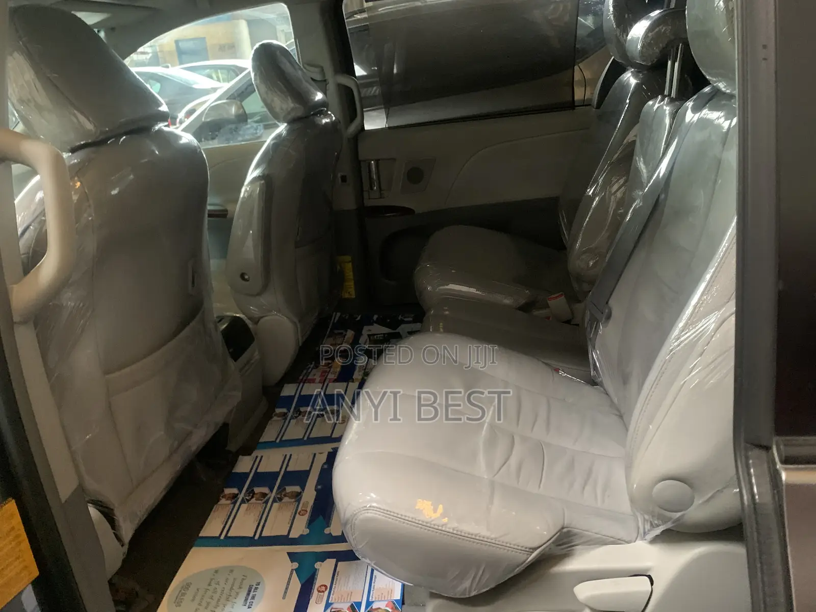 Toyota Sienna 2011 Gray