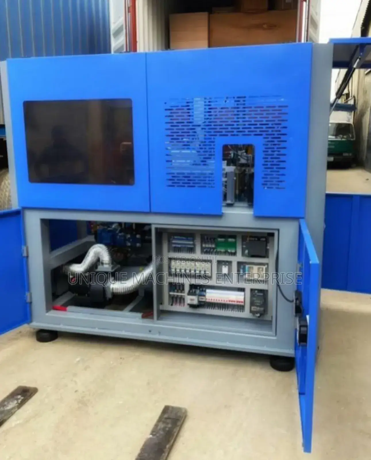 Plastic Bottles Making Machine
